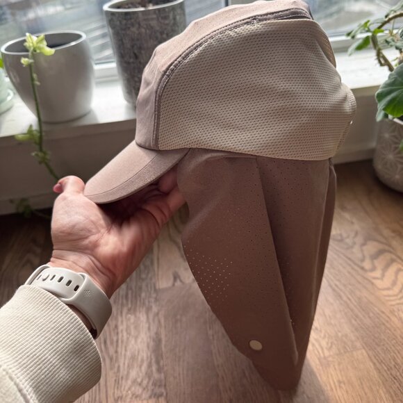 Lululemon Running & Training Hat - Size L/XL - Picture 5 of 11